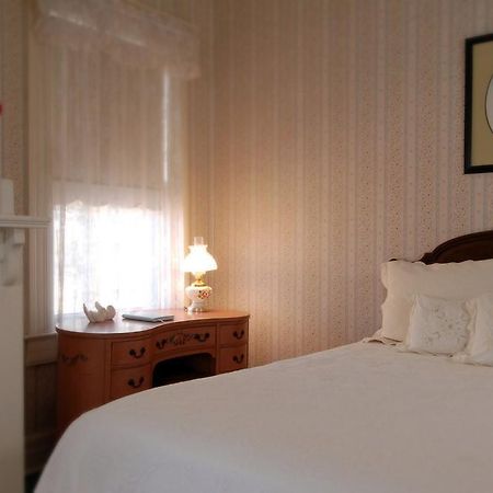 The Grey Swan Inn Llc Blackstone Exterior photo