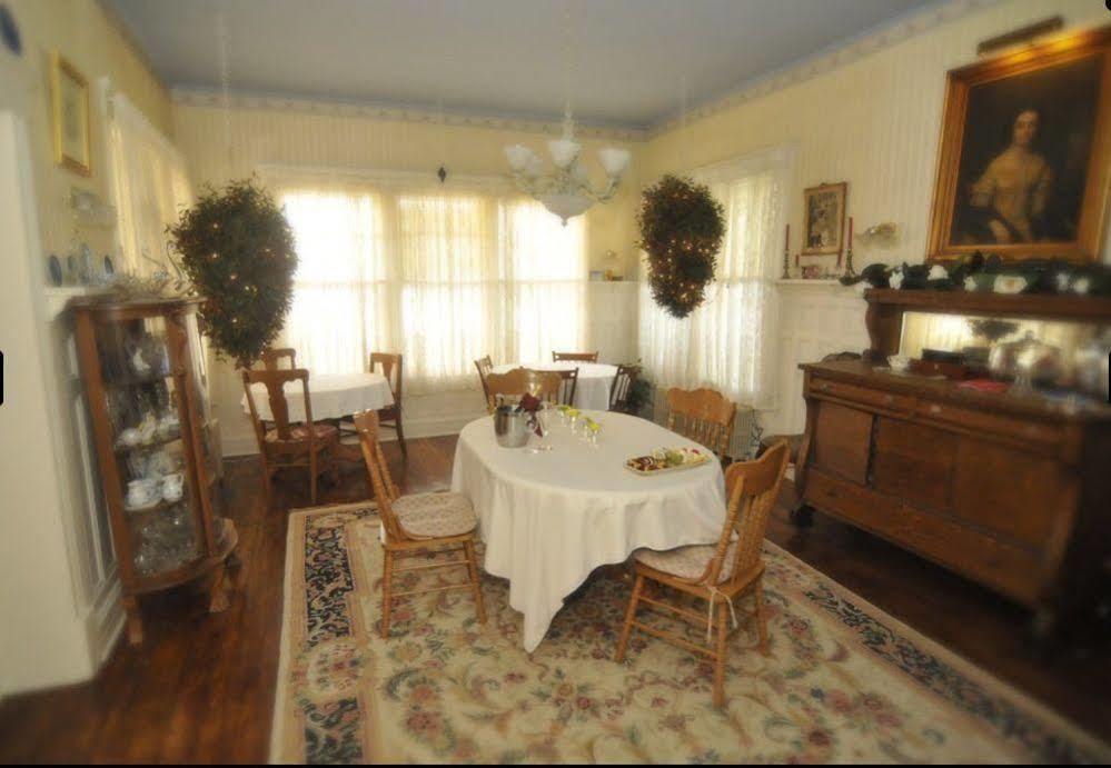 The Grey Swan Inn Llc Blackstone Exterior photo